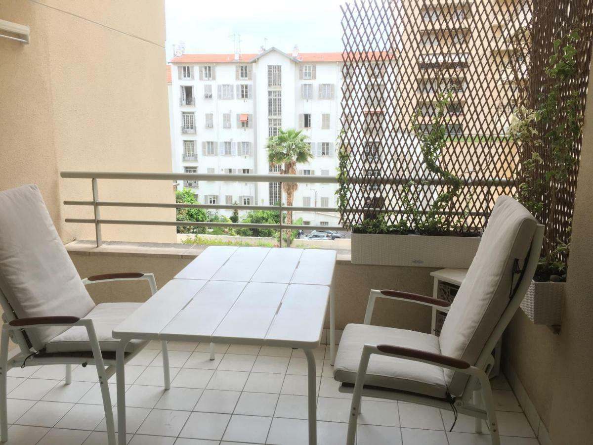 Quiet Flat Next To The Beach Nice Luaran gambar