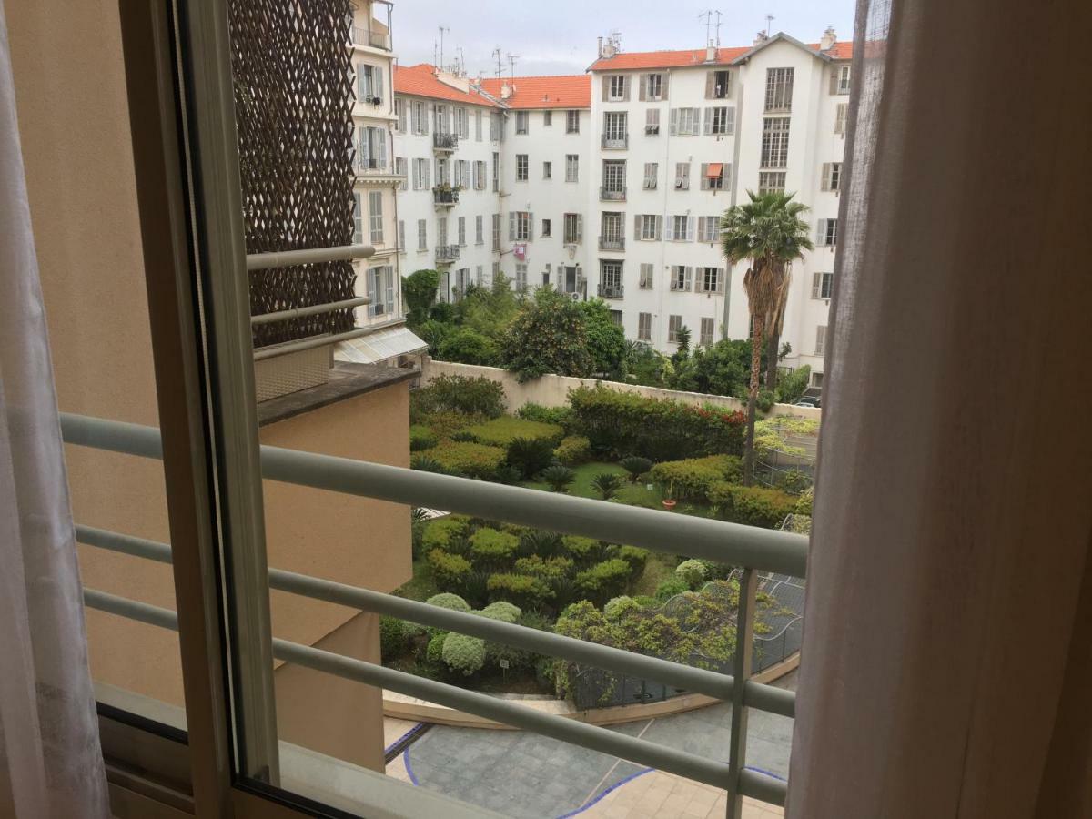 Quiet Flat Next To The Beach Nice Luaran gambar