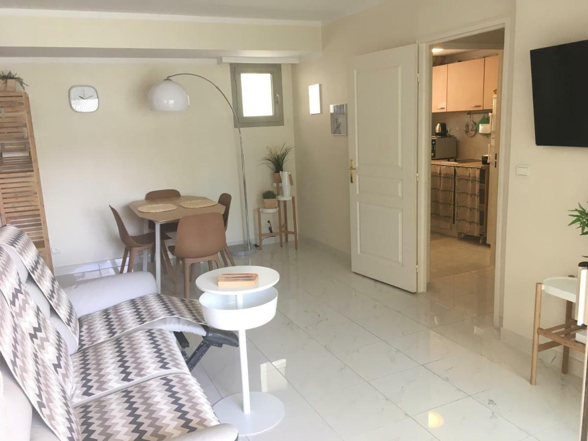 Quiet Flat Next To The Beach Nice Luaran gambar